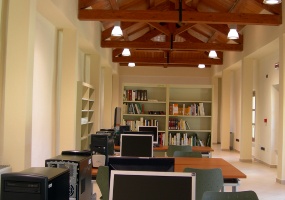 Biblioteca comunale, sala multimediale Biblioteca comunale, sala multimediale