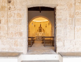 Chiesa di Santa Barbara, ingresso Chiesa di Santa Barbara, ingresso